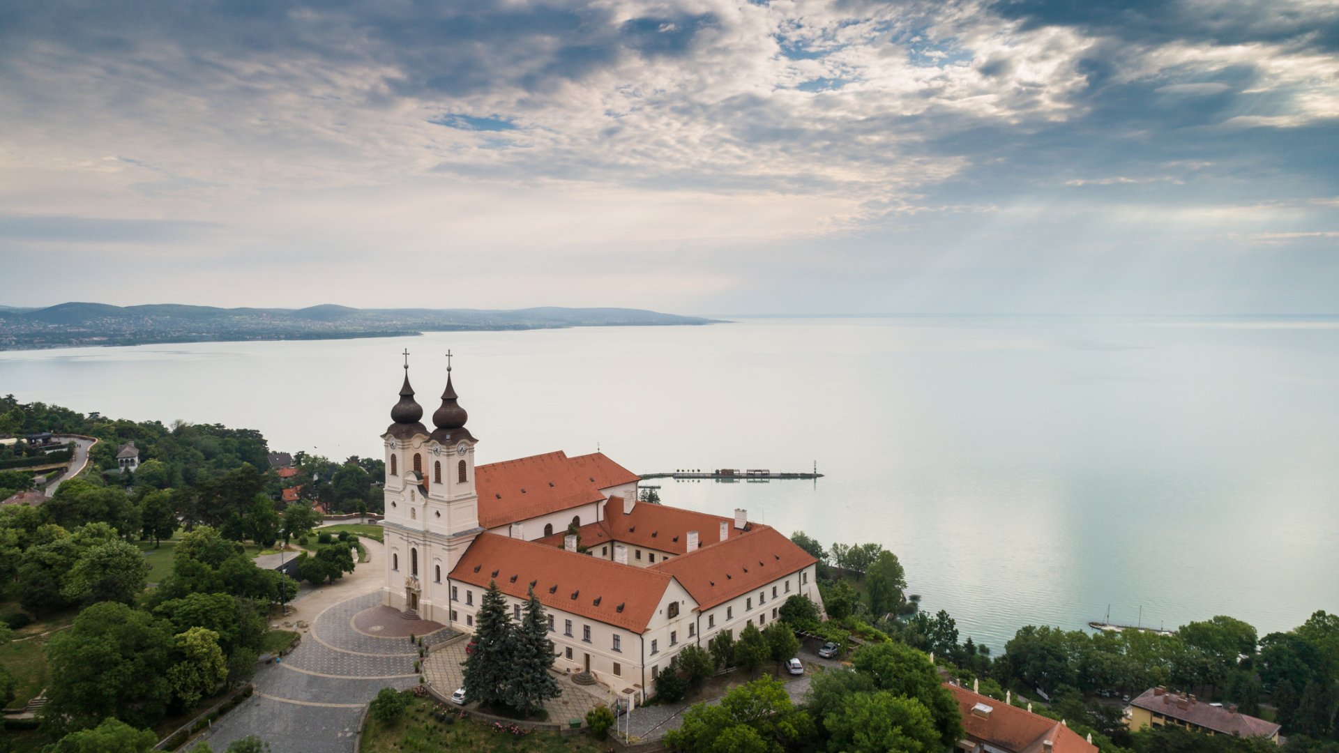 TOP5 látnivaló a Balaton-felvidéken tavaszi kirándulásokra
