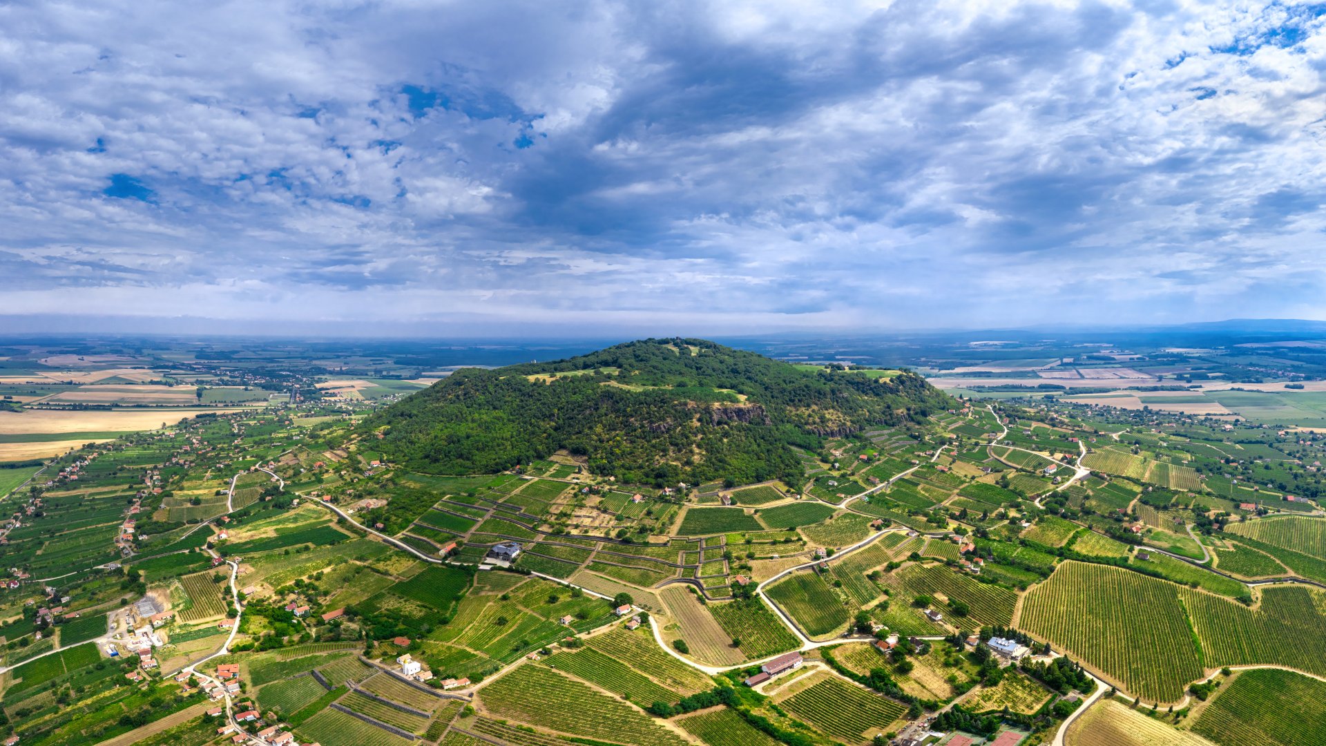 Ajka és környéke látnivalói - Kirándulás a Somlói Várba