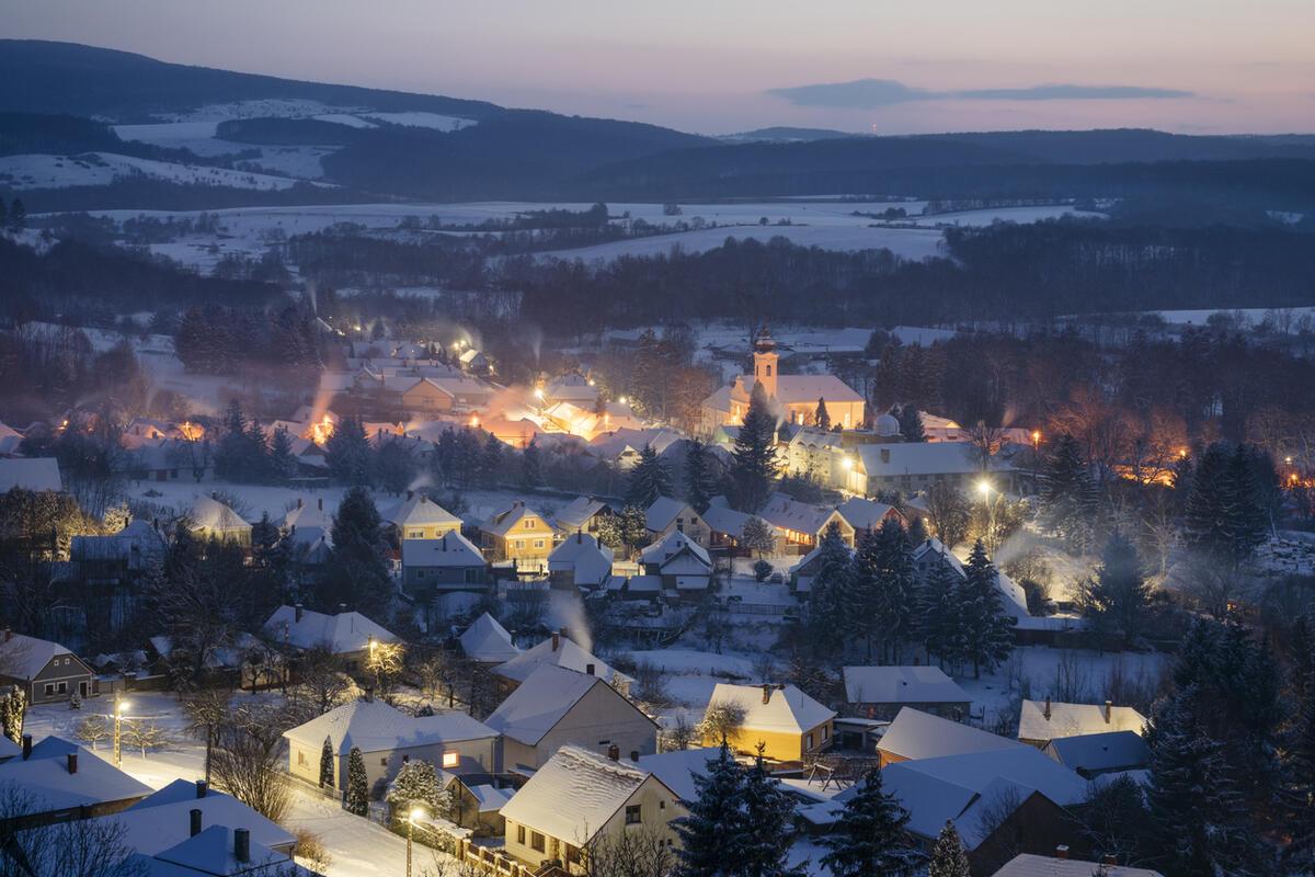 Téli kikapcsolódás Ajkán – Mit érdemes csinálni ilyenkor a Balaton környékén és a Bakonyban?
