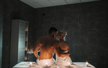 Wellness hétvége pároknak a Kristály Hotel Ajkában **** Wellness hétvége pároknak a Kristály Hotel Ajkában ****